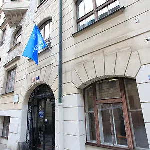 Hostal Hlávkova
